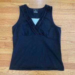 Basic Editions Top Women’s Large Black Sleeveless Shirt V neck Ruffle Neckline